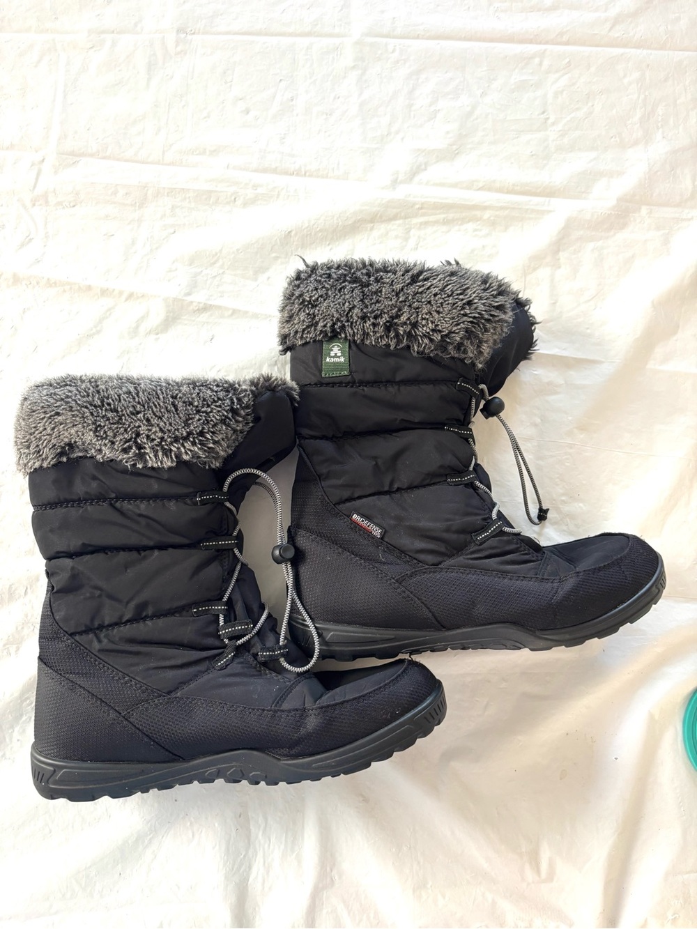 NWOT Kamik Black Insulated Waterproof Winter Boots SZ 6
